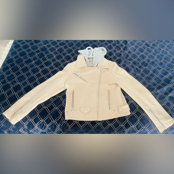 Jacket - Picture 6 of 6